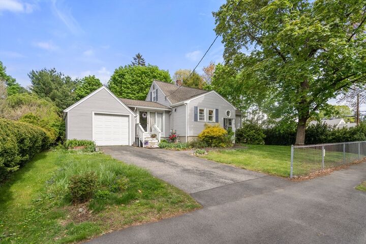 Property Photo:  3 Bunker Ln  MA 01760 