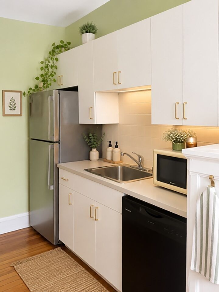 Property Photo:  100 Madison Ave 6  MA 02460 
