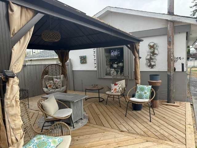 Property Photo:  148 4 Street  AB T0J 0Y0 