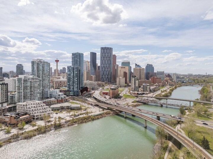 Property Photo: 519 Riverfront Avenue SE 206 AB T2G 5C3