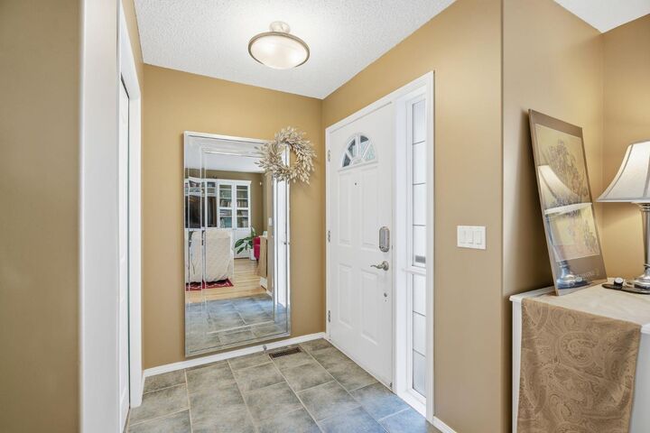 Property Photo:  157 Cranberry Square SE  AB T3M 1J6 