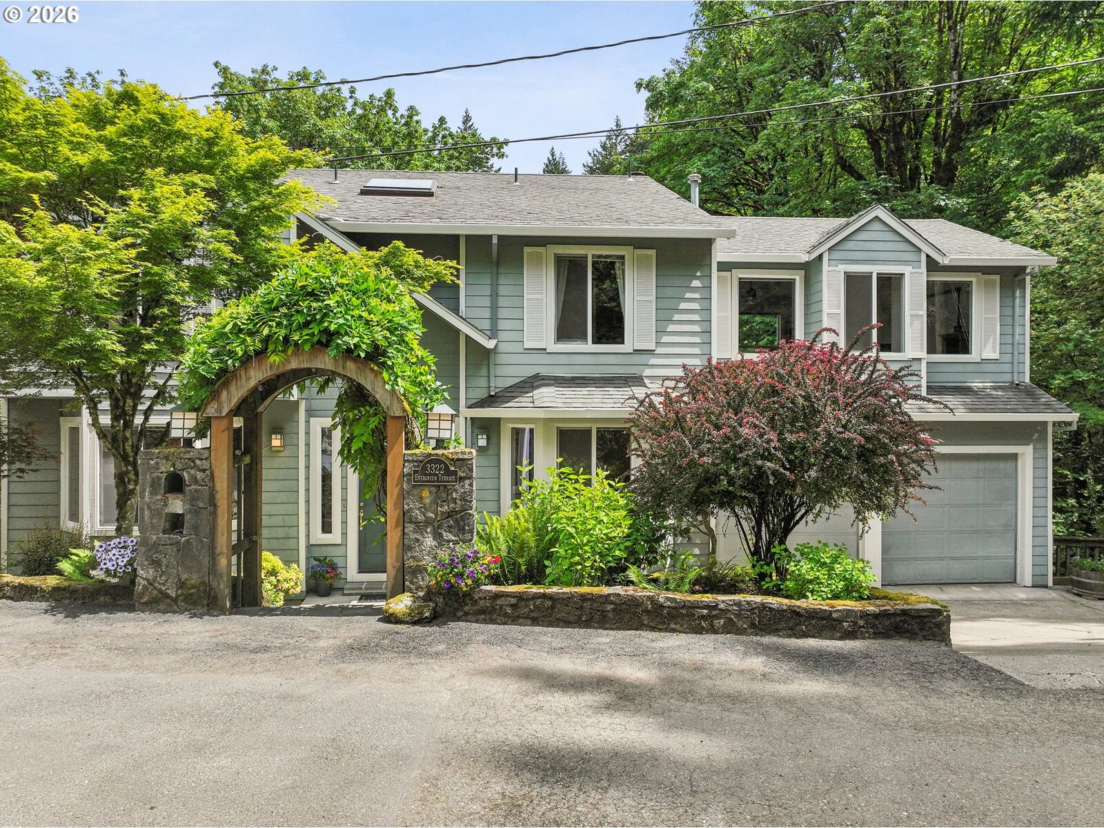 Property Photo:  3322 SW Evergreen Ter  OR 97205 