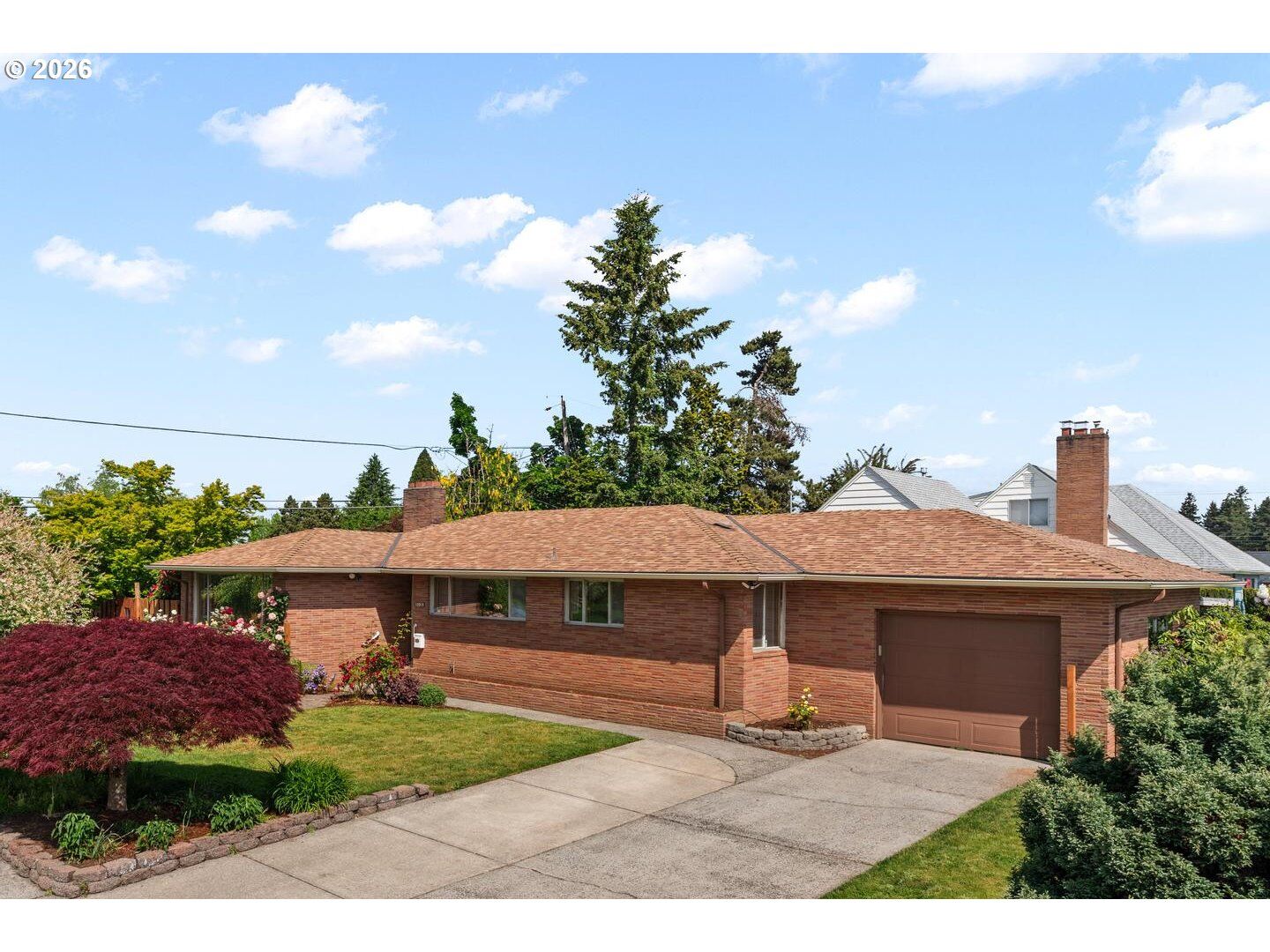 Property Photo:  10919 SE Mill Ct  OR 97216 