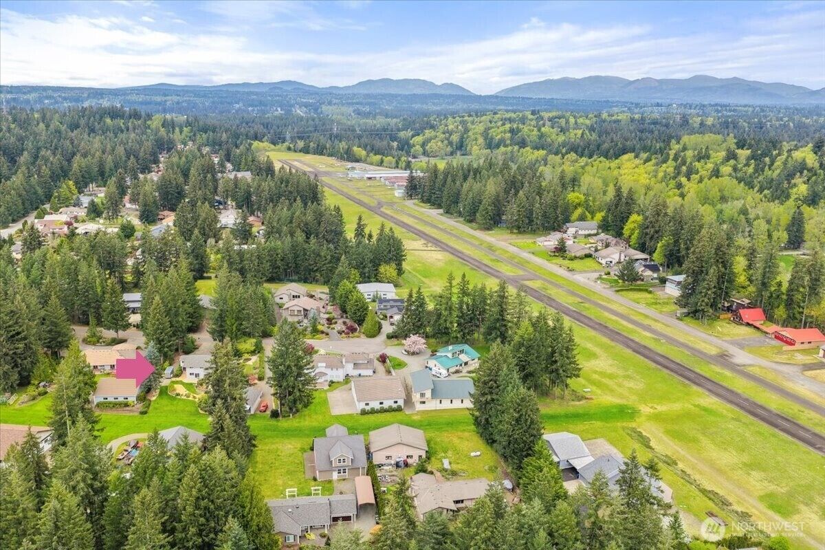 Property Photo: 17649 SE 297th Place WA 98042