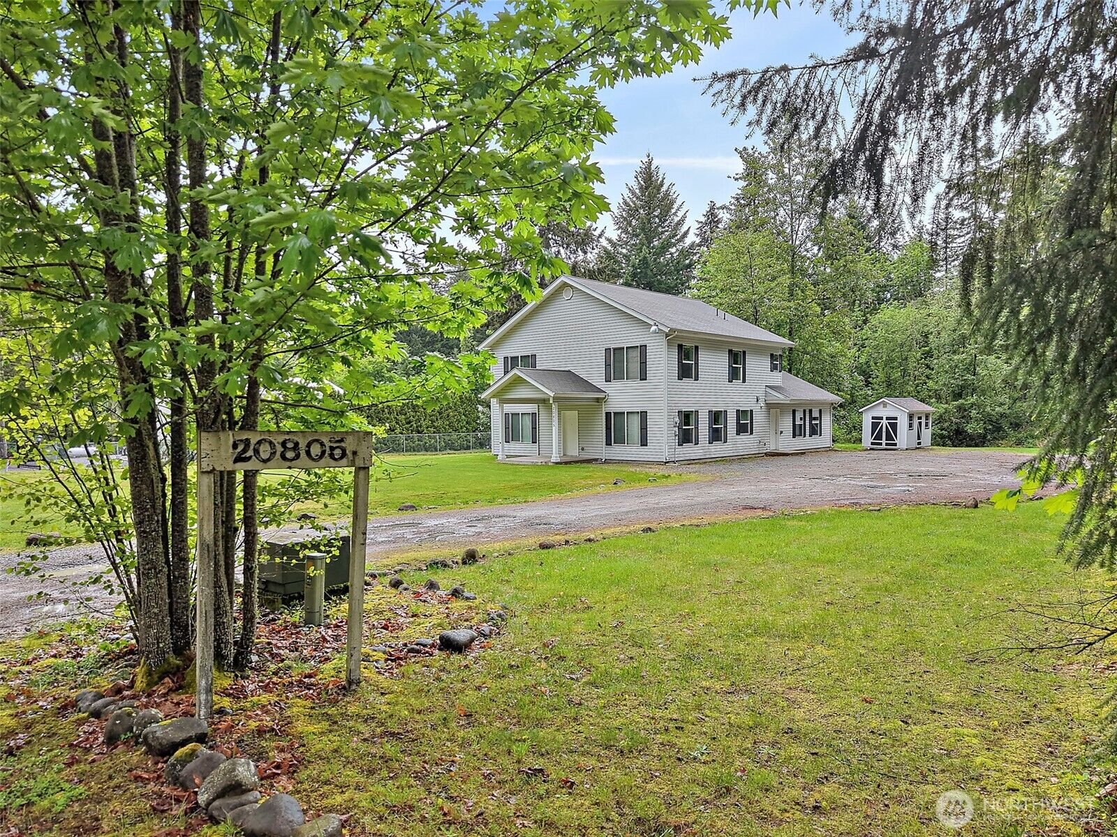 Property Photo:  20805  133rd Avenue E  WA 98338 