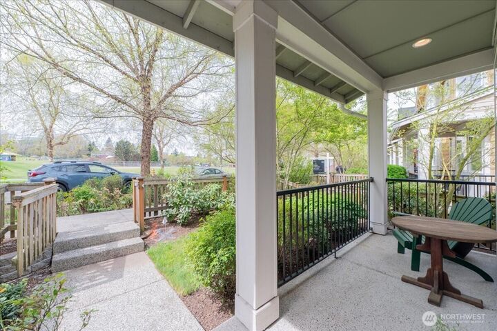 Property Photo:  6910  31st Avenue SW  WA 98126 