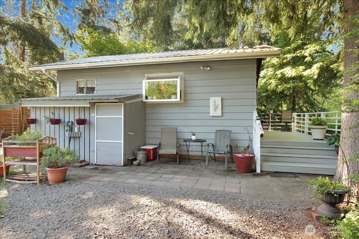 Property Photo:  13608  River Road  WA 98252 