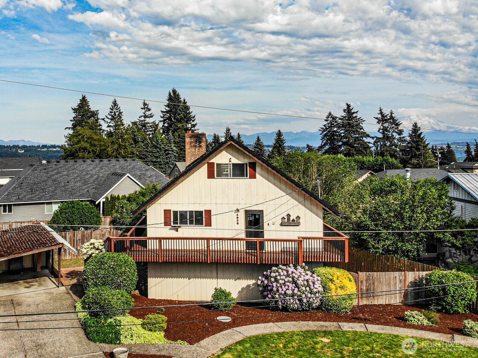 Property Photo: 4625 124th Avenue Ct E WA 98372