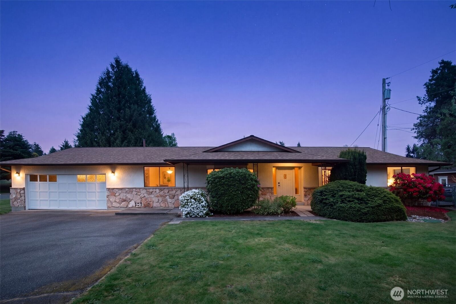 Property Photo:  20229  24th Avenue W  WA 98036 