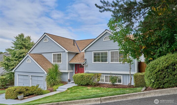 Property Photo:  1404 S 290th Place  WA 98003 