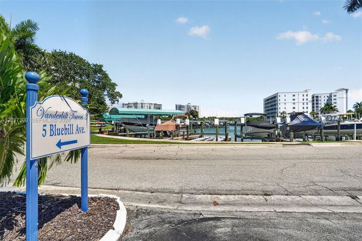 Property Photo:  5 Bluebill 209  FL 34108 