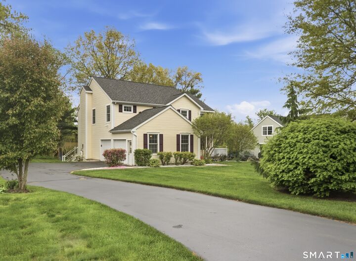 Property Photo:  7 Chase Farm Road  CT 06074 
