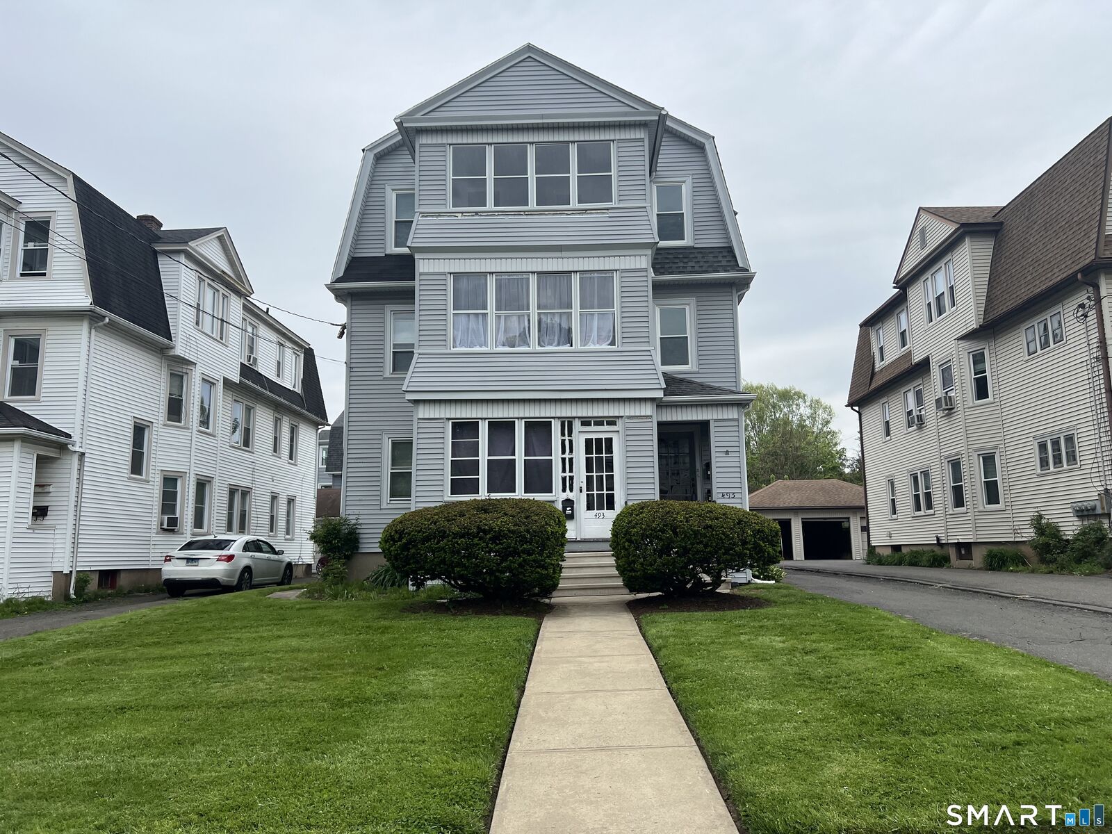 Property Photo:  493-495 Prospect Avenue  CT 06105 