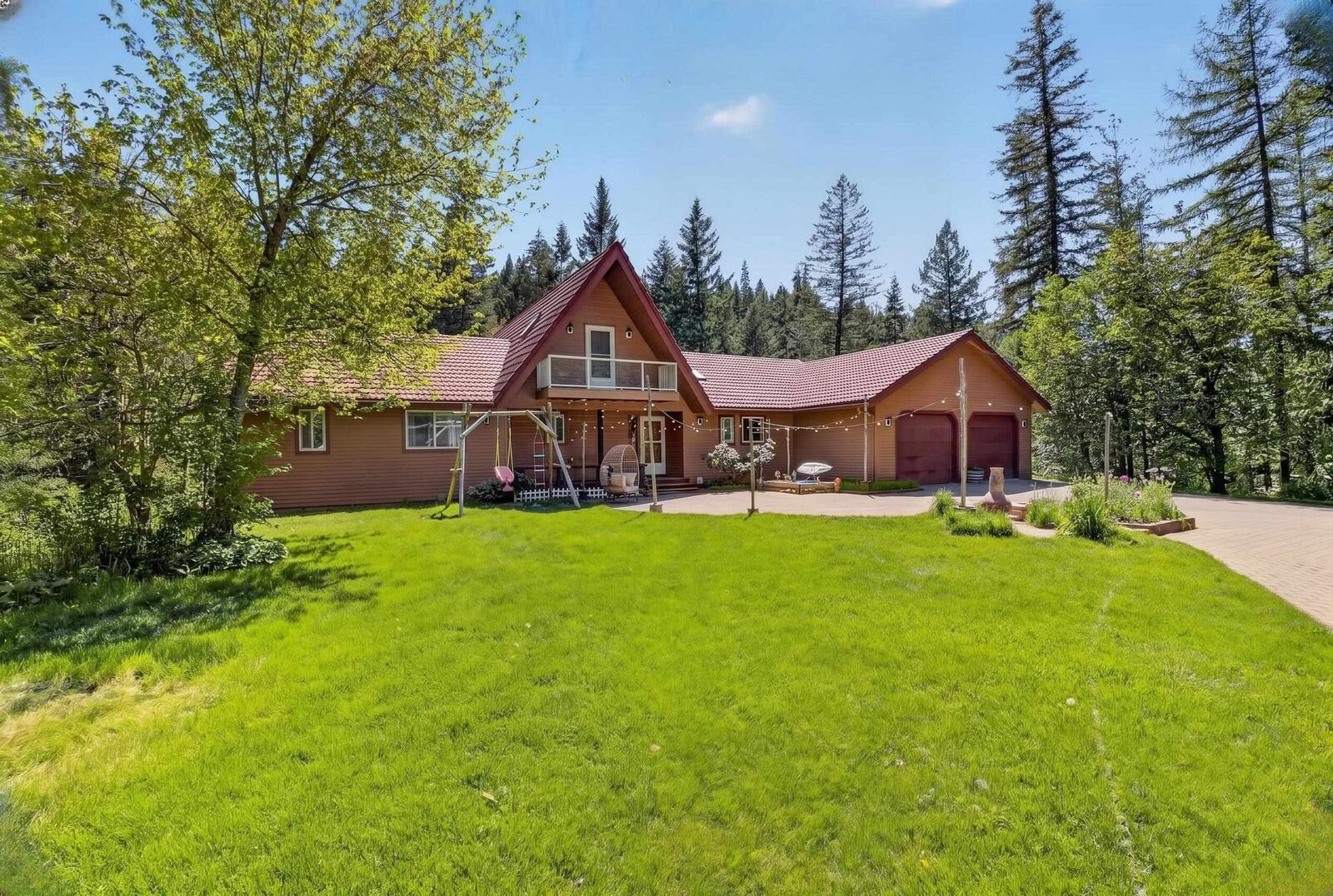 Property Photo:  19202 E Elliot Rd  WA 99021 