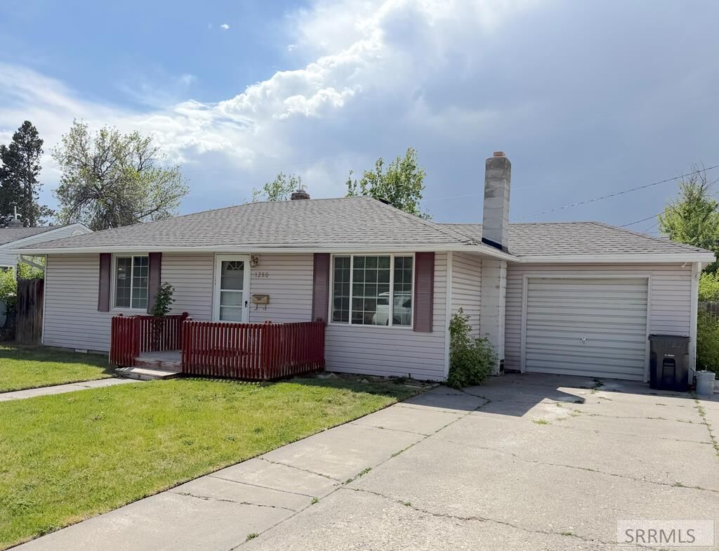 Property Photo:  1280 Cathryn Avenue  ID 83404 