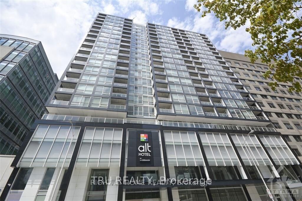 Property Photo: 199 Slater Street 1605 ON K1P 0C8