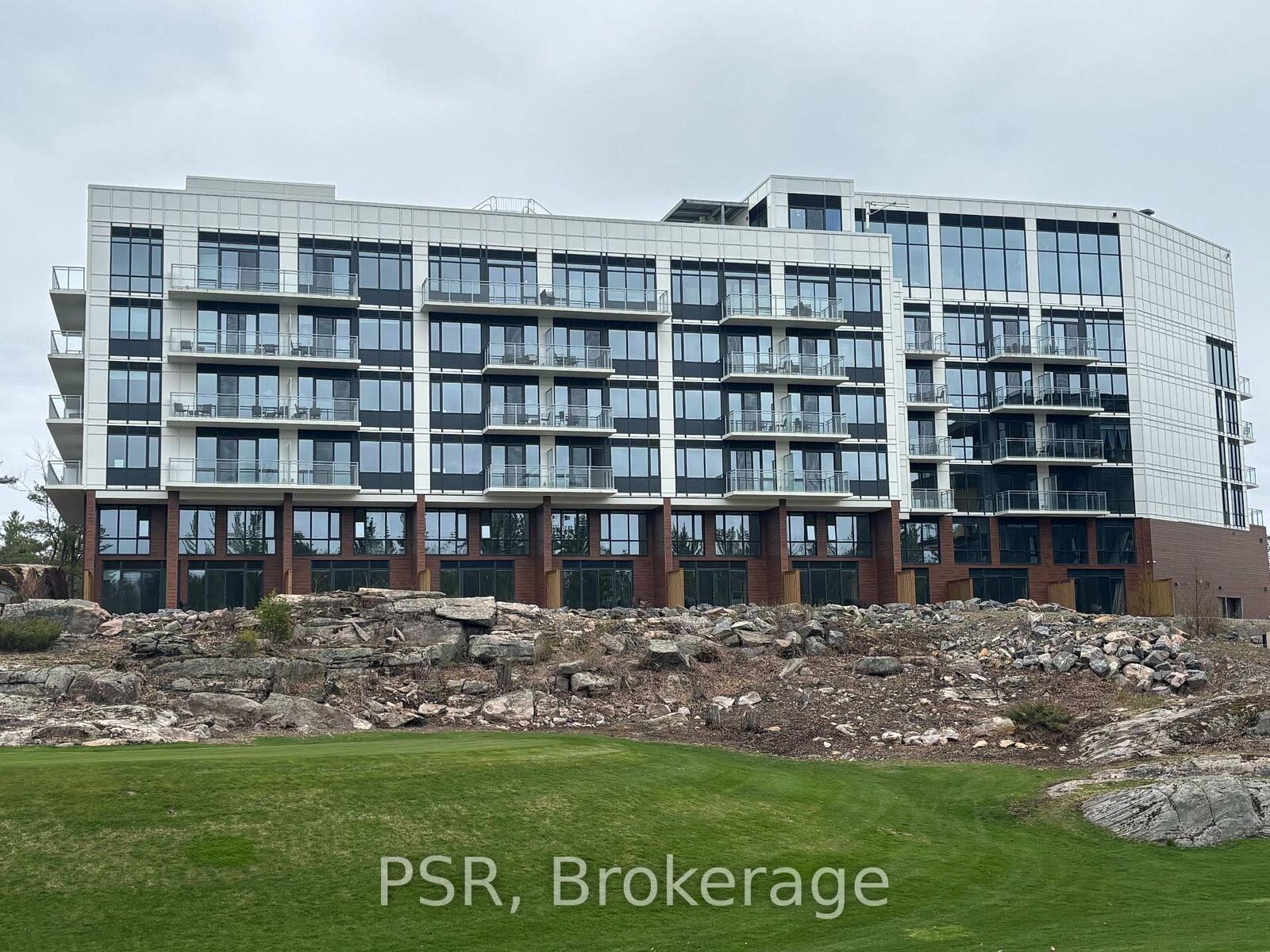 Property Photo: 100 Carrick Trail 108 ON P1P 0J5