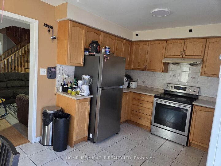 Property Photo: 62 Skylar Circle ON L6P 0Z2