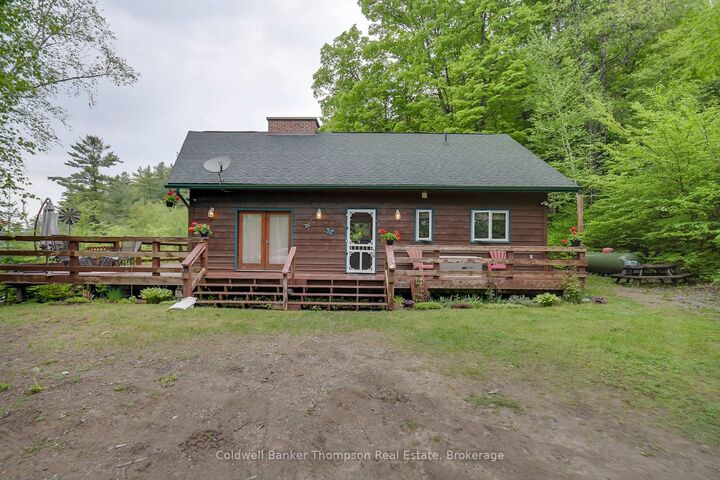 100 Rock Road S — photo 1