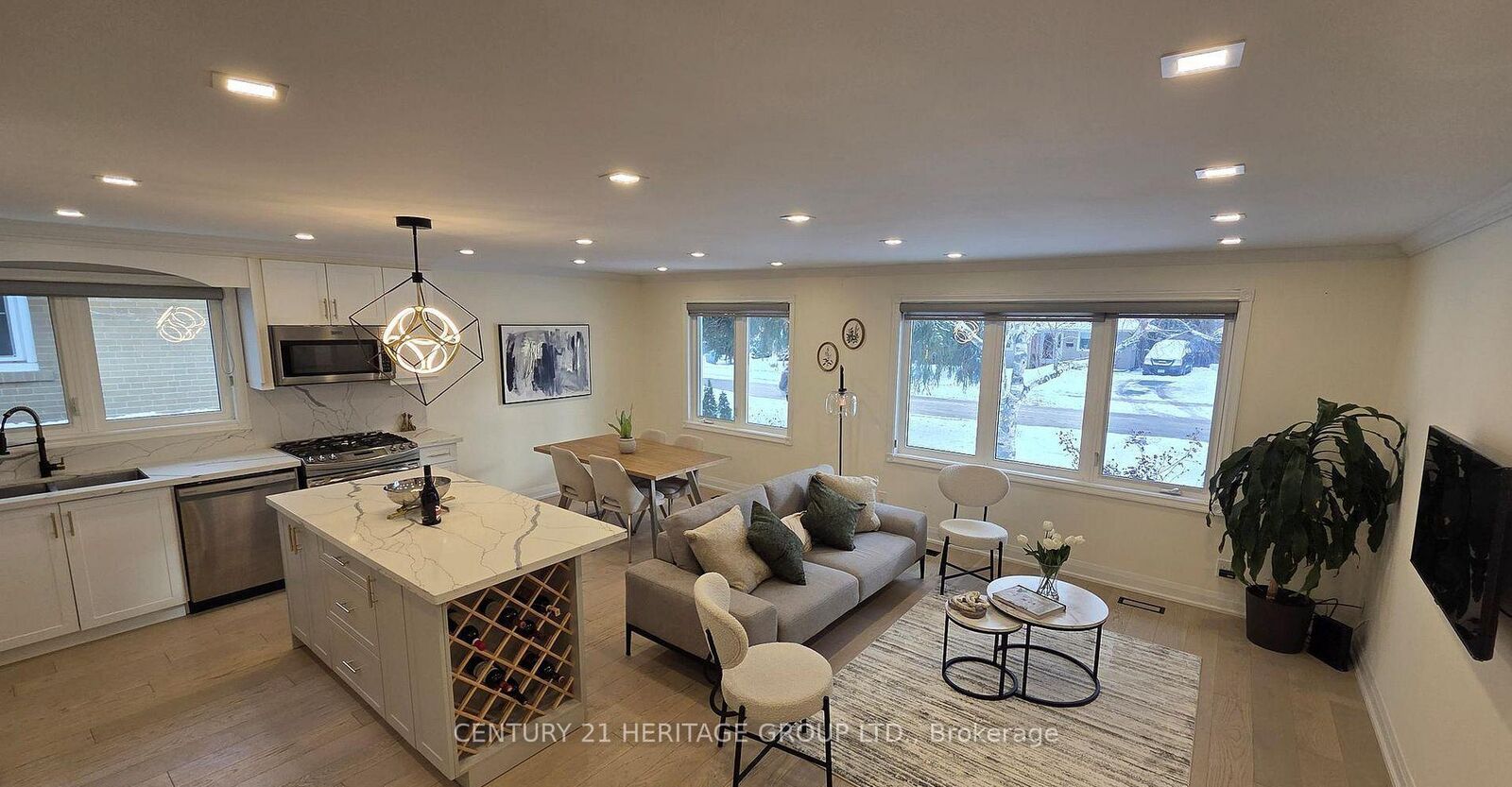 Photo de la propriété: 333 Paliser Crescent S ON L4C 1R9