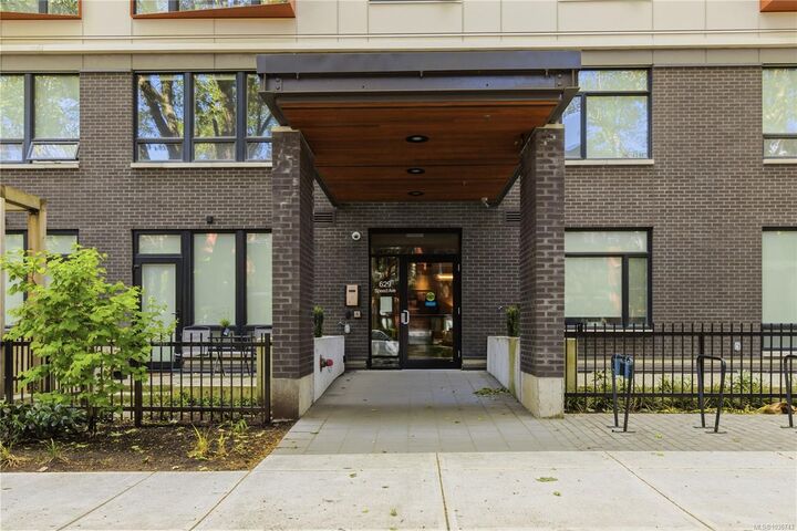Property Photo:  629 Speed Ave 212  BC V8Z 1A5 