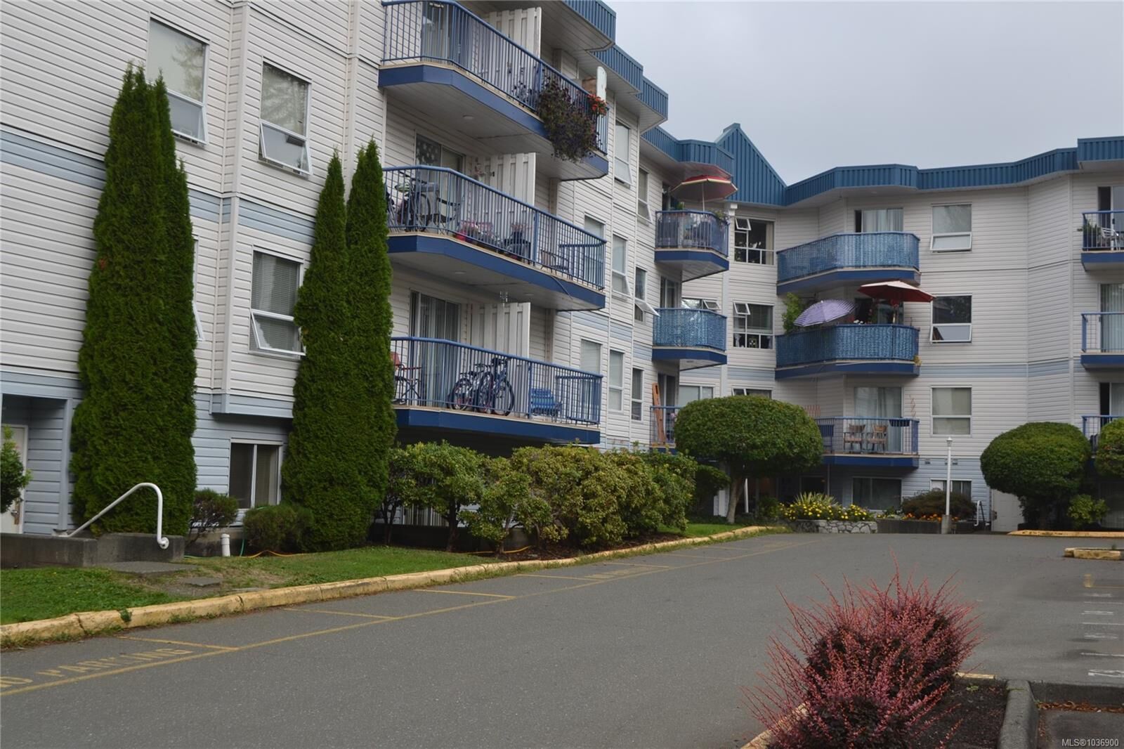 Property Photo:  200 Back Rd 301  BC V9N 3W6 
