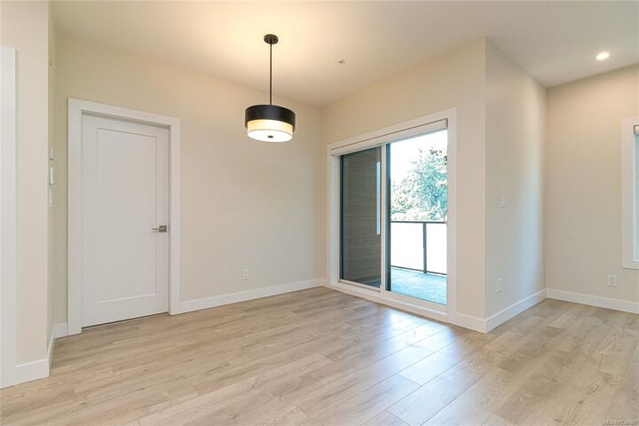 Property Photo:  924 Jenkins Ave 405  BC V9B 2N7 