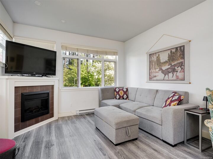 Property Photo: 1115 Craigflower Rd #206C BC V9A 7R1
