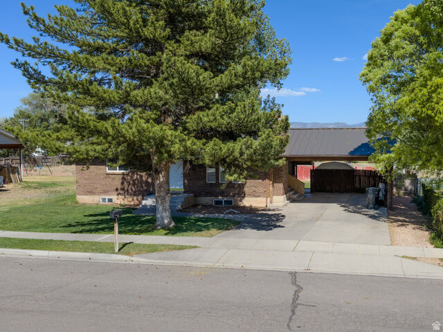 Property Photo:  639 S 500 W  UT 84701 