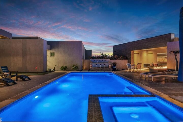 Property Photo: 2515 N Tacheene Dr UT 84770