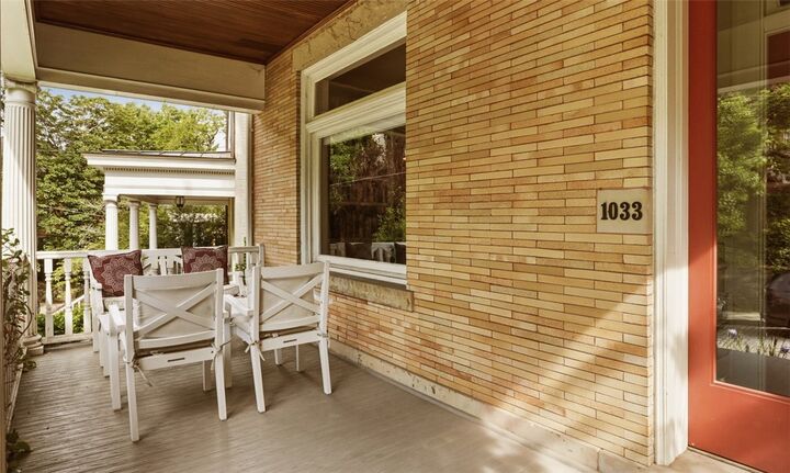 Property Photo:  1033 Murray Hill Ave  PA 15217 