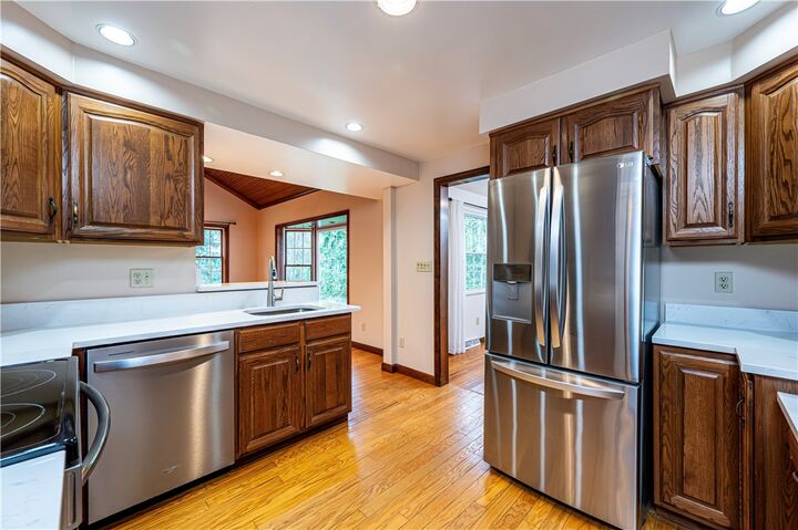 Property Photo: 532 McElheny Rd PA 15116