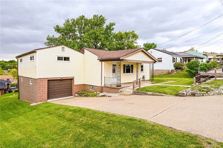 Property Photo: 2320 Guffey Road PA 15642