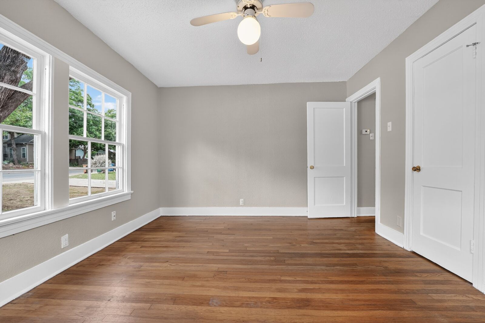 Property Photo: 4907 Duval Street TX 78751
