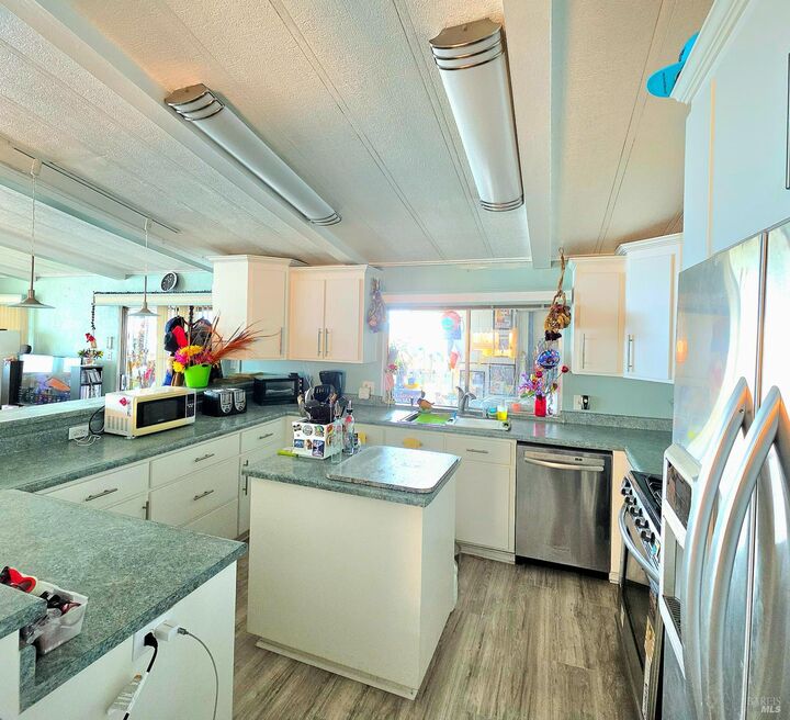 Property Photo:  5830 Robin Hill Drive 4  CA 95453 
