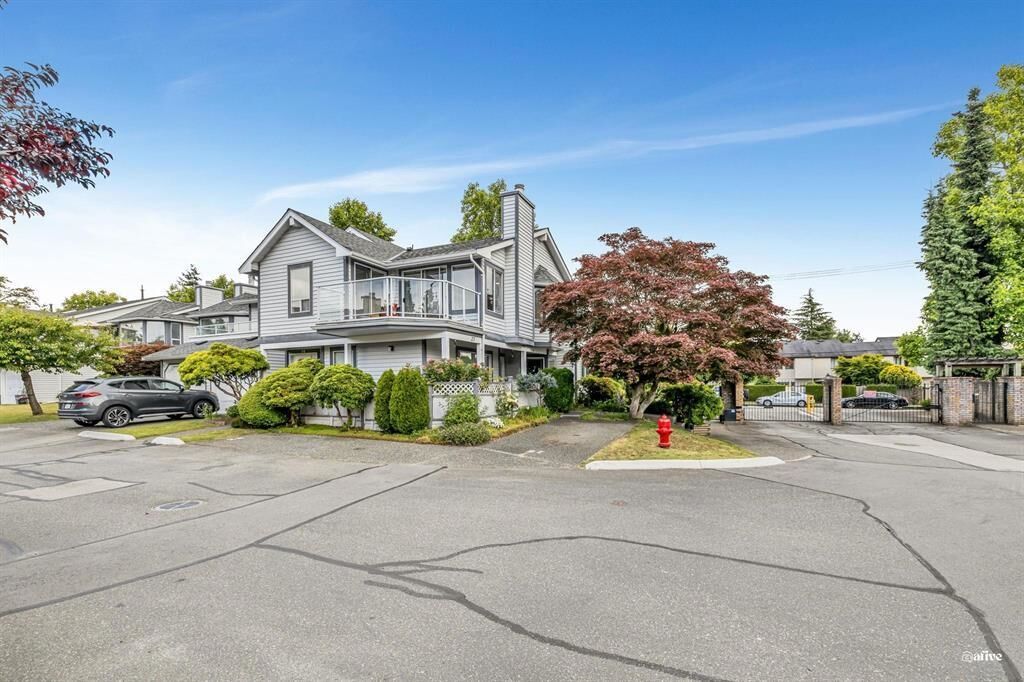 Property Photo: 9261 122 Street 28 BC V3V 7R4