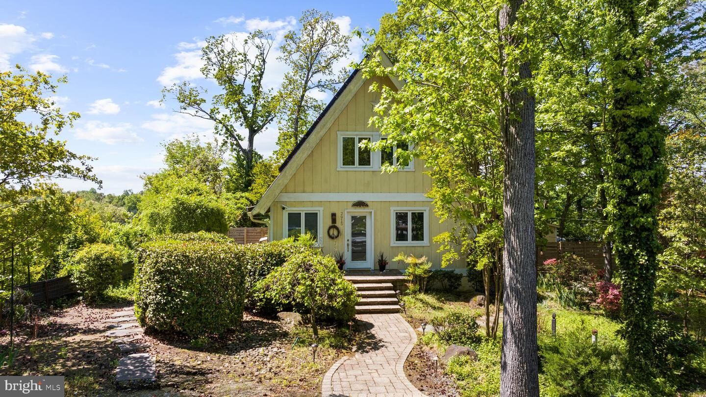 Property Photo:  2915 South Court  MD 21401 
