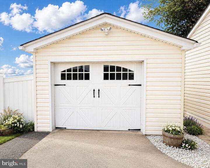 Property Photo:  17279 Piney Point Road  MD 20674 