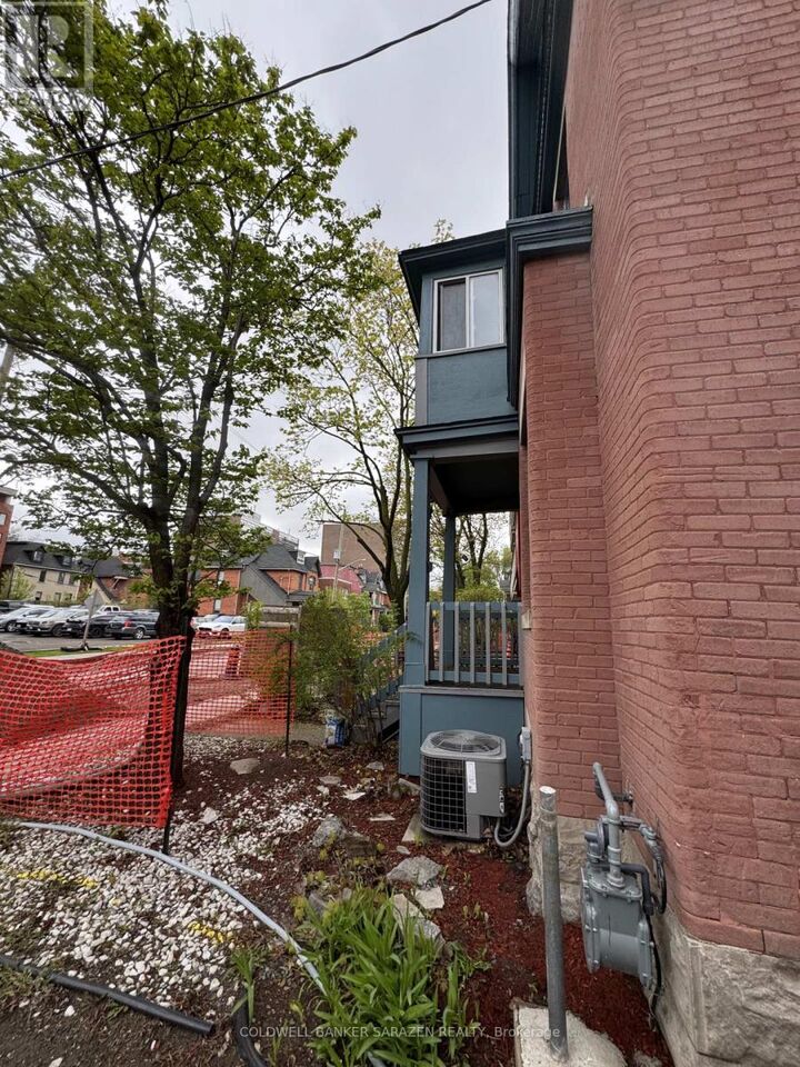 Property Photo:  58 James Street 1  ON K2P 0T6 