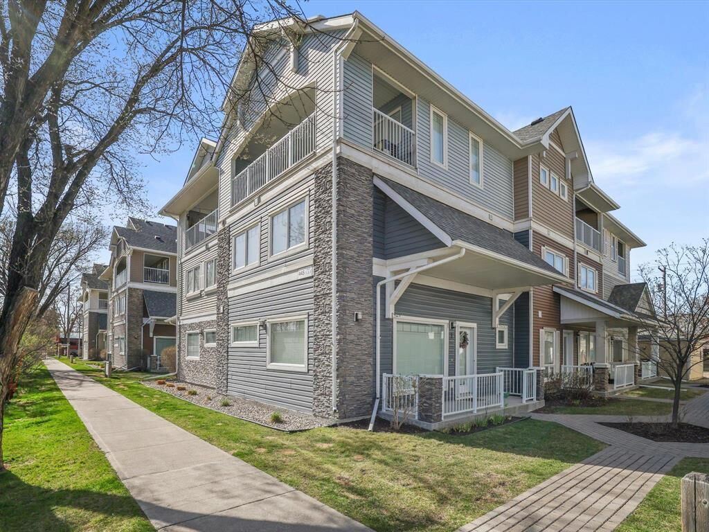 Property Photo:  445 Pandora Avenue  MB R2C 5P4 