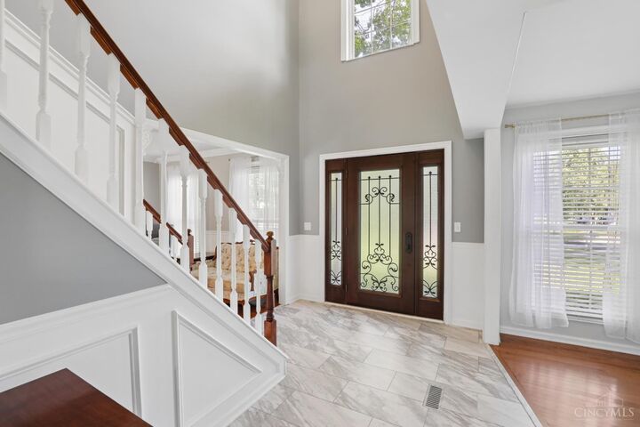 Property Photo:  1337 Kingfisher Court  OH 45102 