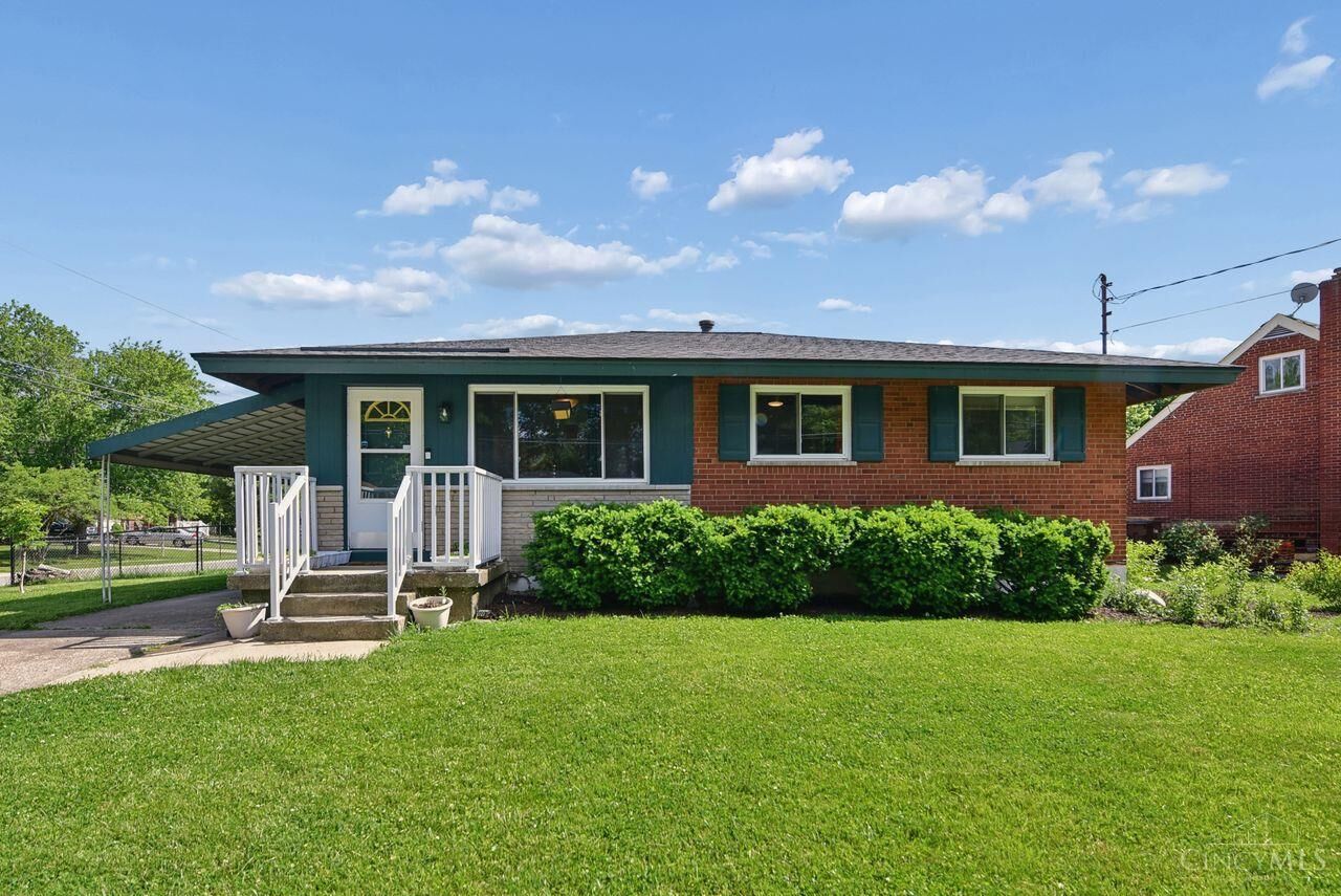 Property Photo:  7089 Bluecrest Drive  OH 45230 