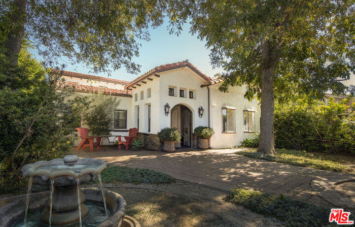Property Photo: 1000 S Citrus Ave CA 90019