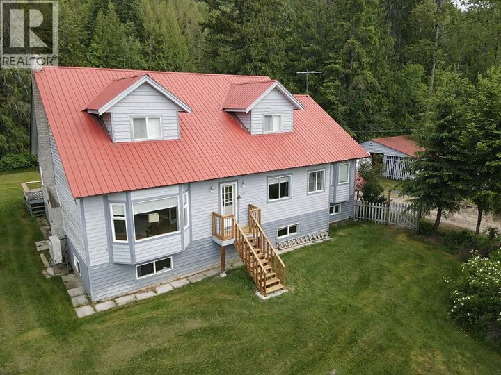 561 Willow Street — photo 1