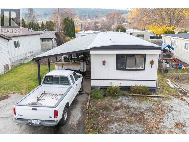 Property Photo:  720 Commonwealth Road 40  BC V4V 1R6 