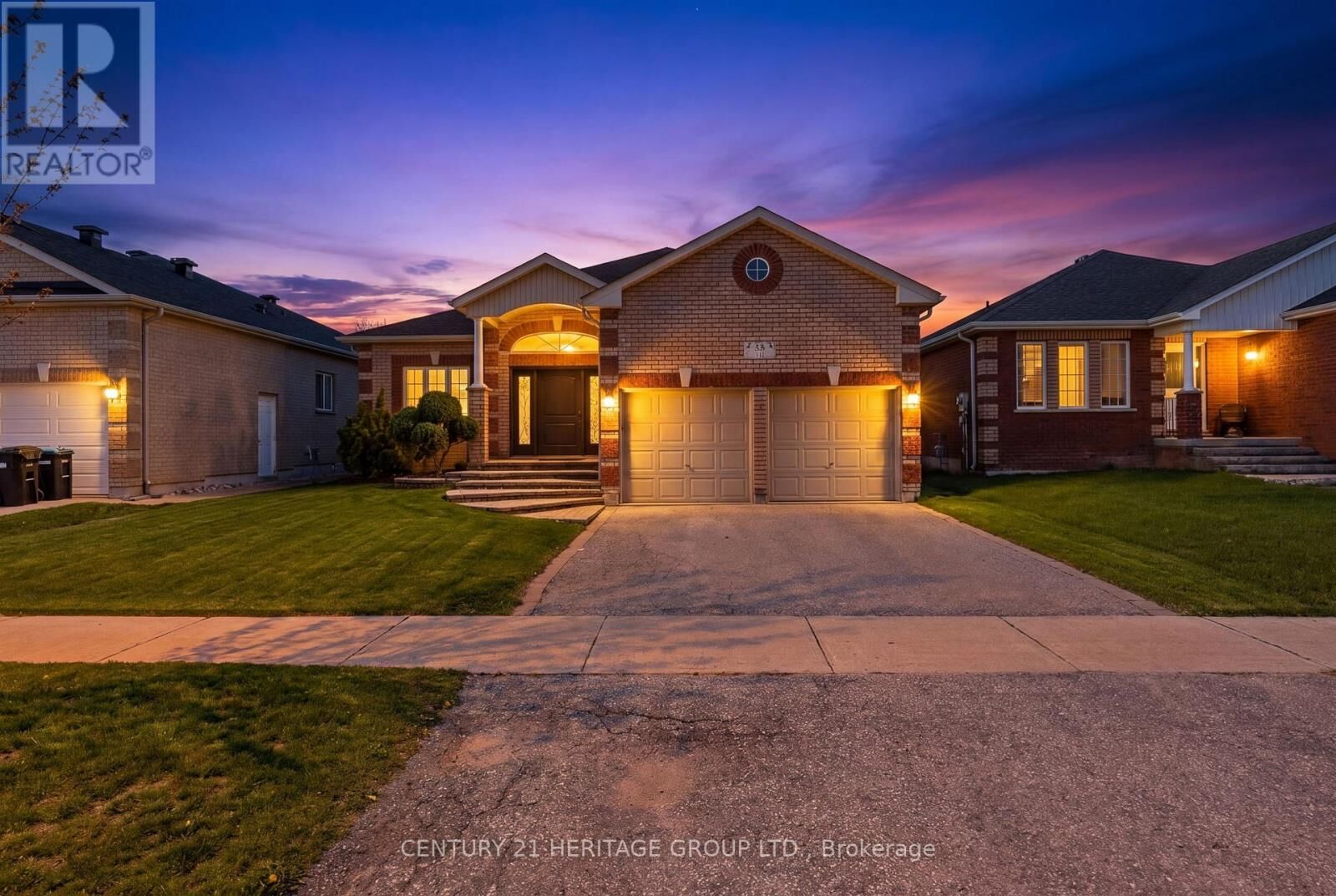Property Photo: 58 Saint Avenue ON L3Z 3H7