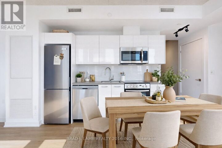 Property Photo:  284 King Street East 2605  ON M5A 1K4 