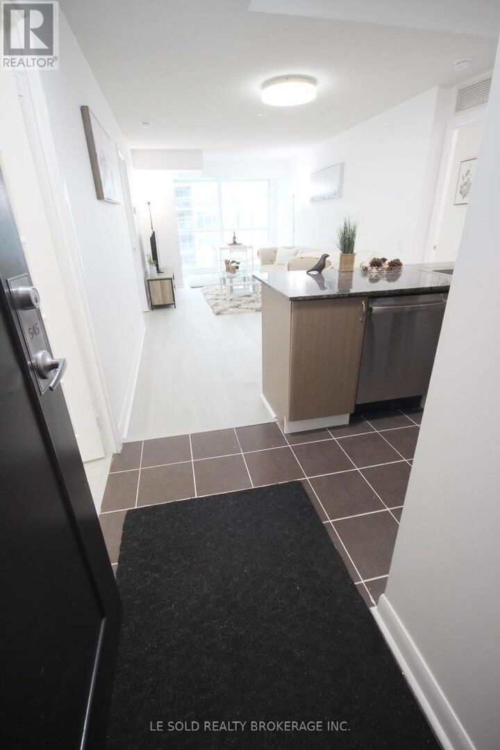 Property Photo:  525 Wilson Avenue 545  ON M3H 0A7 