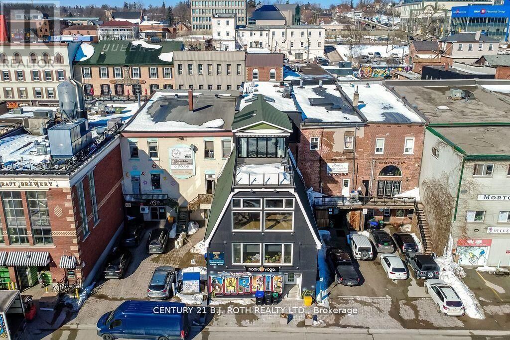 Property Photo:  119 Dunlop Street East Level 4  ON L4M 1A6 