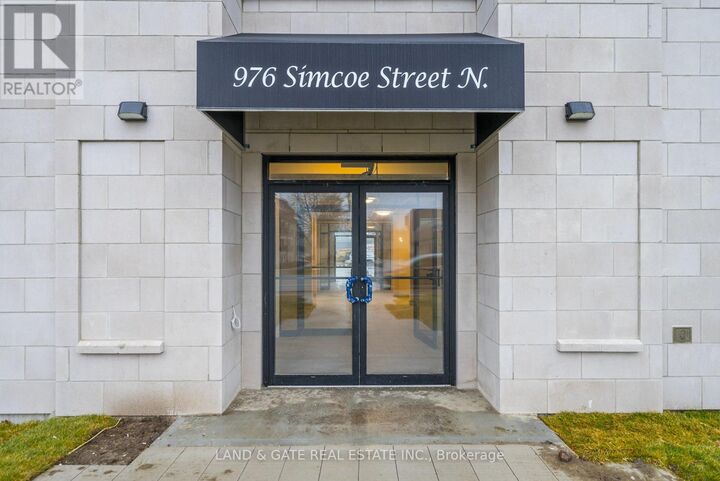 Property Photo:  976 Simcoe Street North 509  ON L1G 4W4 